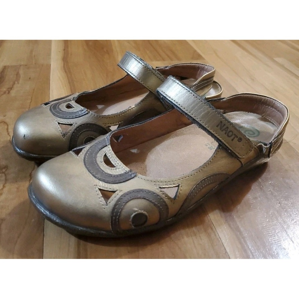 Naot Shoes Womens 36 5/5.5 Rongo Mary Jane Gold Pewter Leather Closed Toe